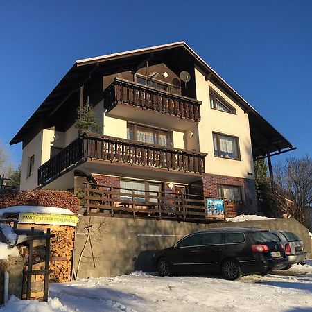 Penzion Janouskovi 哈拉霍夫 外观 照片